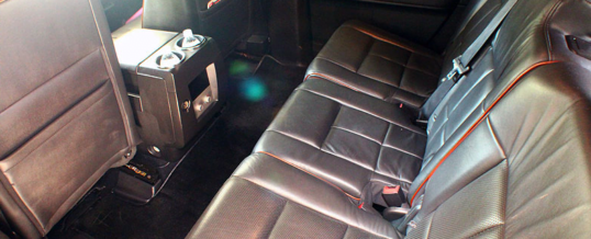 BLACK LINCOLN NAVIGATOR